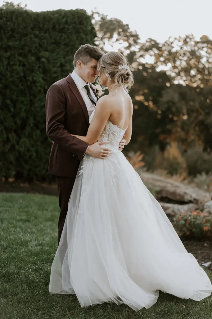 Ashley-Joeseph-The-Log-Cabin-Massachusetts-31