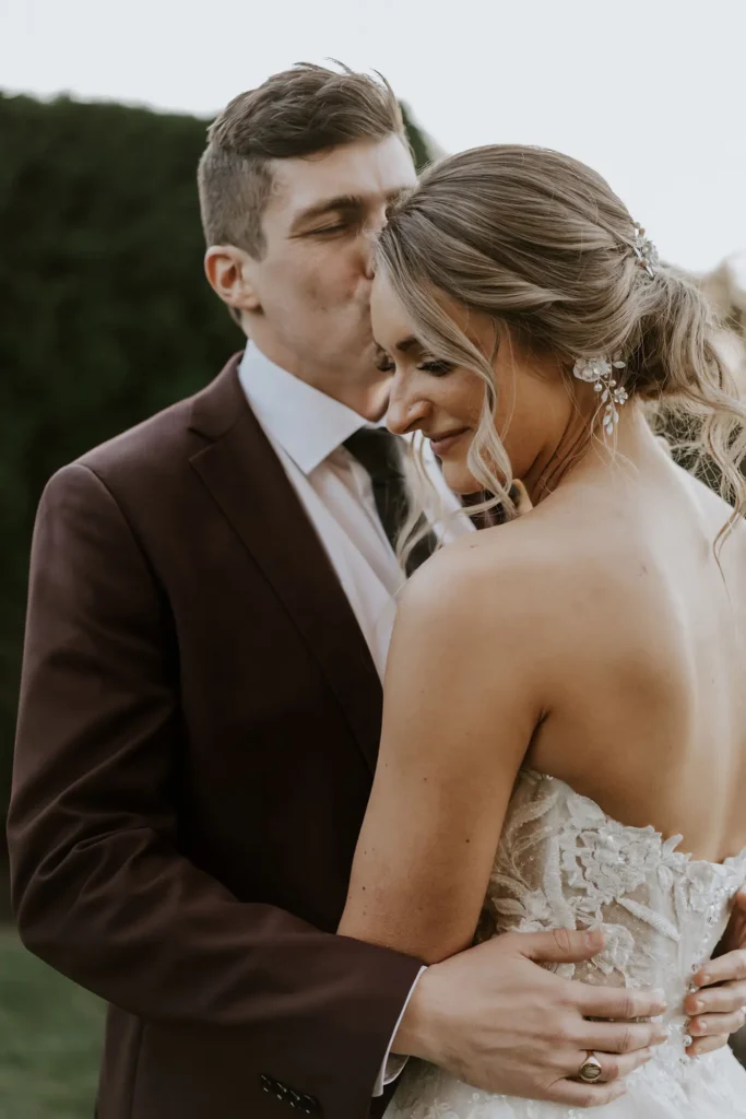 Ashley-Joeseph-The-Log-Cabin-Massachusetts-33