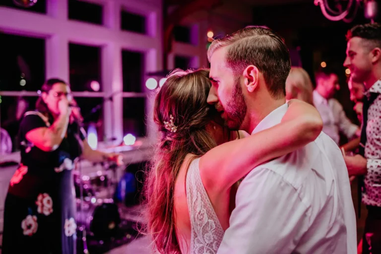 12 Must-ask Questions For Booking Your Wedding Band